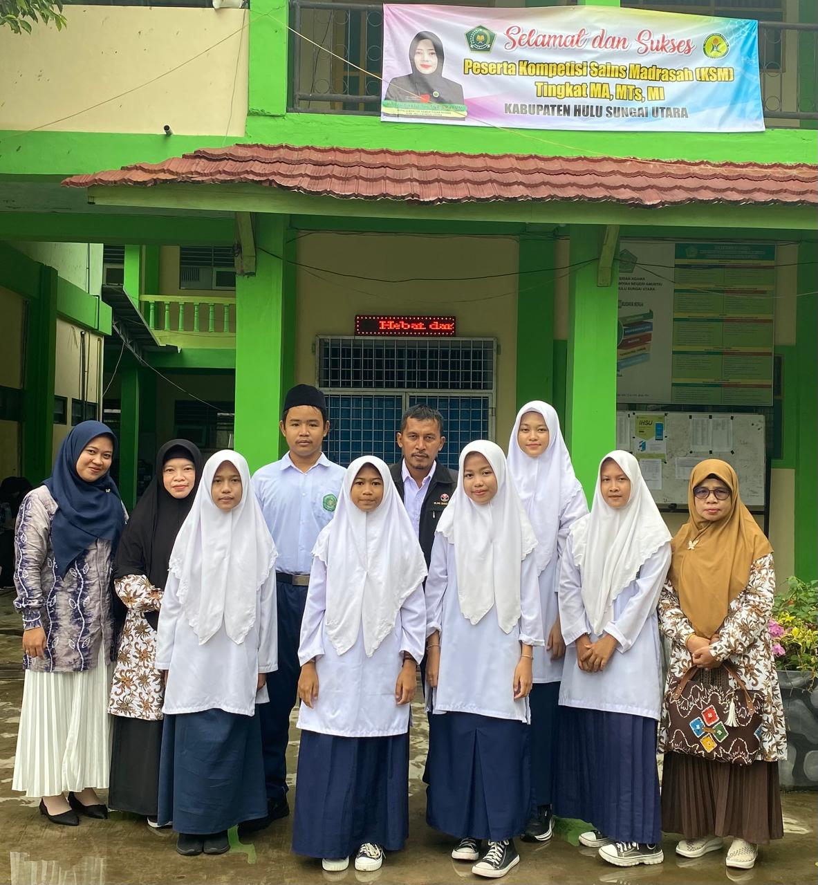 Enam Siswa MTsN 3 HSU Bersaing di Ajang Kompetesi Sains Madrasah Tingkat Kabupaten HSU Enam Siswa MTsN 3 HSU Bersaing di Ajang Kompetesi Sains Madrasah Tingkat Kabupaten HSU
