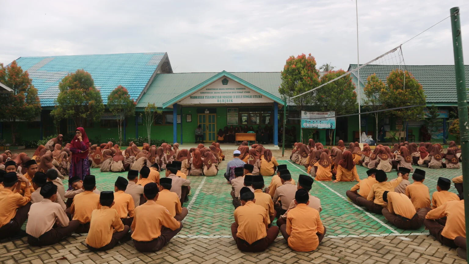 Ajang Gali Bakat dan Percaya Diri, MTsN 3 HSU Kembali Gelar Muhadharah di Semester Genap Ajang Gali Bakat dan Percaya Diri, MTsN 3 HSU Kembali Gelar Muhadharah di Semester Genap