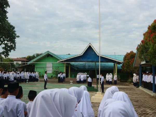 Pembina: Perkuat Rutinitas Ibadah, Setor Hafalan, dan Kurangi Gadget Pembina: Perkuat Rutinitas Ibadah, Setor Hafalan, dan Kurangi Gadget