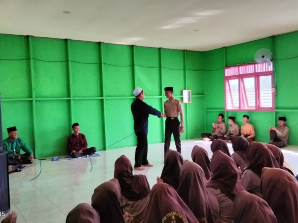 Jalankan Pembelajaran Di Bulan Ramadan, MTsN 3 HSU Kembali Laksanakan Jumat Takwa Jalankan Pembelajaran Di Bulan Ramadan, MTsN 3 HSU Kembali Laksanakan Jumat Takwa