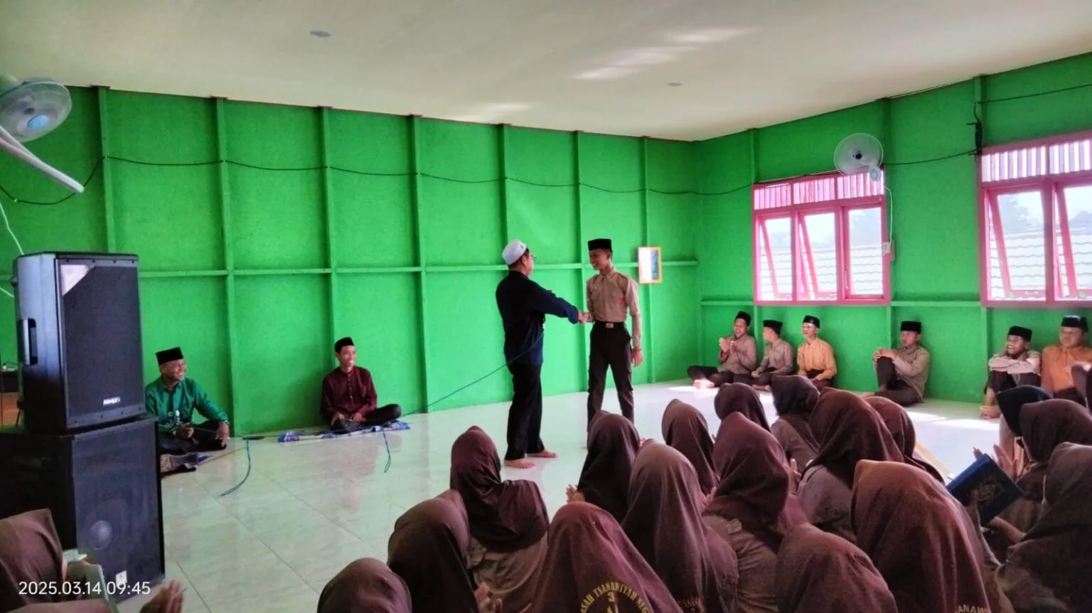 Jalankan Pembelajaran Di Bulan Ramadan, MTsN 3 HSU Kembali Laksanakan Jumat Takwa Jalankan Pembelajaran Di Bulan Ramadan, MTsN 3 HSU Kembali Laksanakan Jumat Takwa