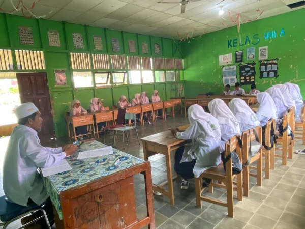 MTsN 3 HSU Semarakkan Ramadan dengan Kegiatan Tadarus Al-Qur’an MTsN 3 HSU Semarakkan Ramadan dengan Kegiatan Tadarus Al-Qur’an