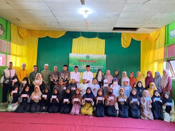 Indahnya 10 Muharram MTsN 3 HSU Berbagi Santunan untuk Yatim dan Difabel 2025 Indahnya 10 Muharram MTsN 3 HSU Berbagi Santunan untuk Yatim dan Difabel 2025